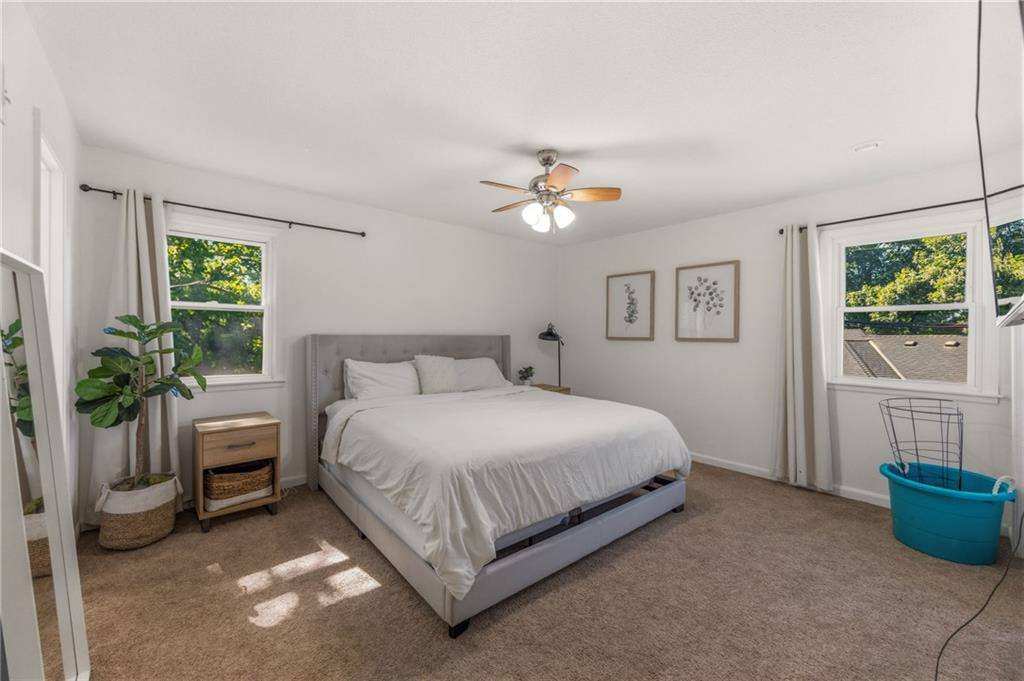 12819 Cambridge Avenue, Grandview, MO 64030