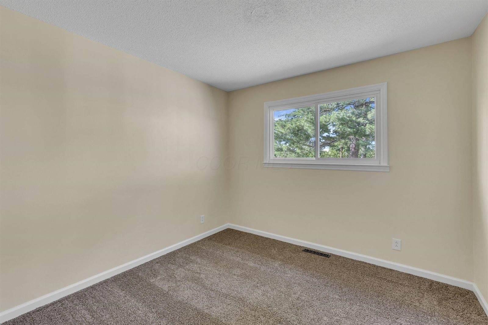 5194 Hacket Drive, Columbus, OH 43232