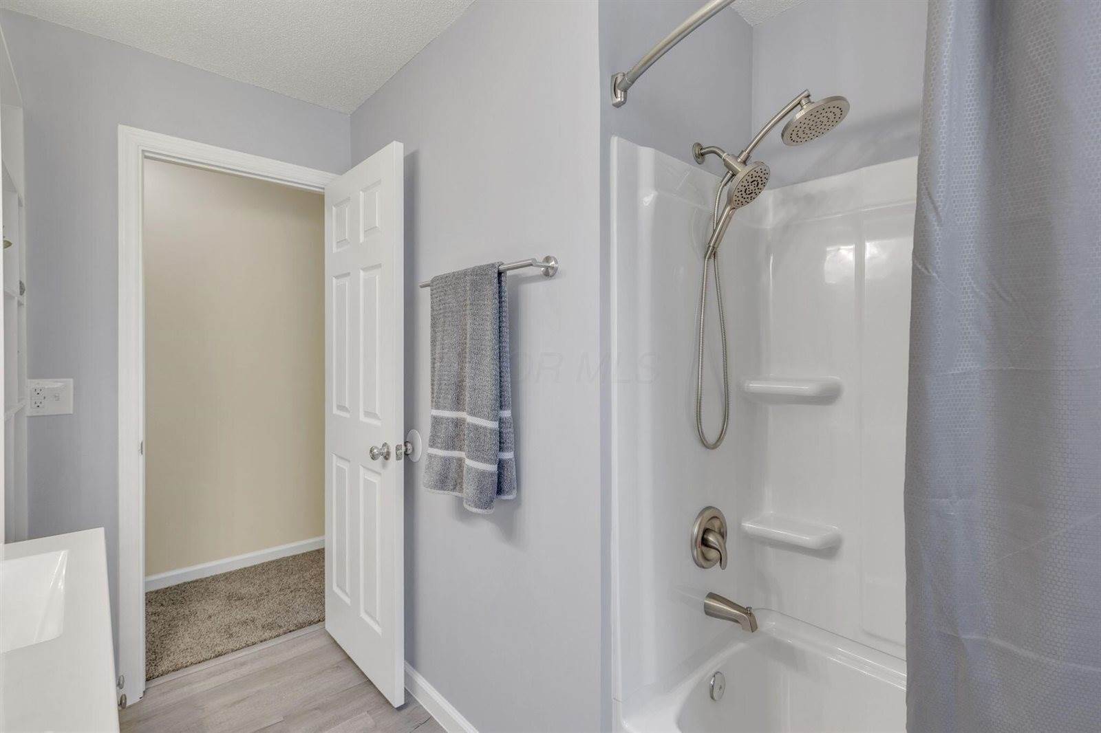 5194 Hacket Drive, Columbus, OH 43232