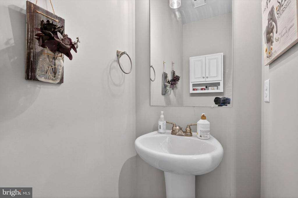 255 Kinneman Road, Abbottstown, PA 17301