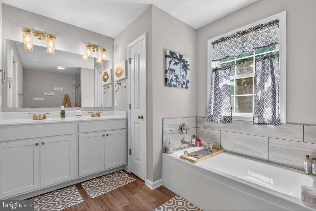 255 Kinneman Road, Abbottstown, PA 17301