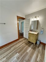 1650 Elbur Avenue, Lakewood, OH 44107