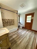 1650 Elbur Avenue, Lakewood, OH 44107