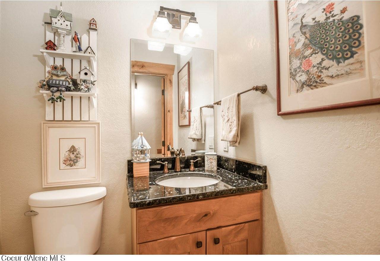 762 Geenen Rd., Cocolalla, ID 83813