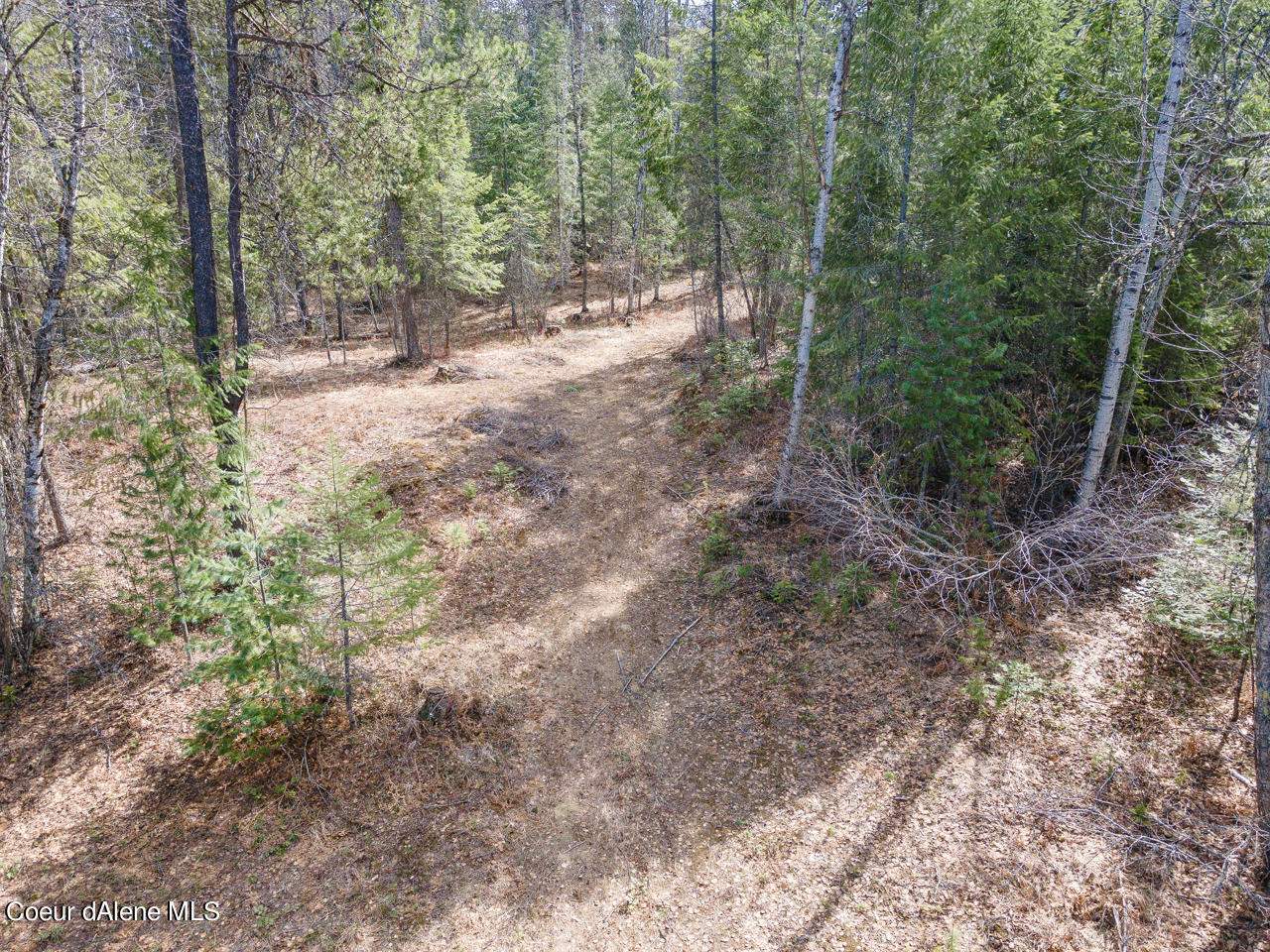 762 Geenen Rd., Cocolalla, ID 83813