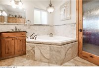 762 Geenen Rd., Cocolalla, ID 83813