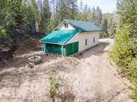 762 Geenen Rd., Cocolalla, ID 83813