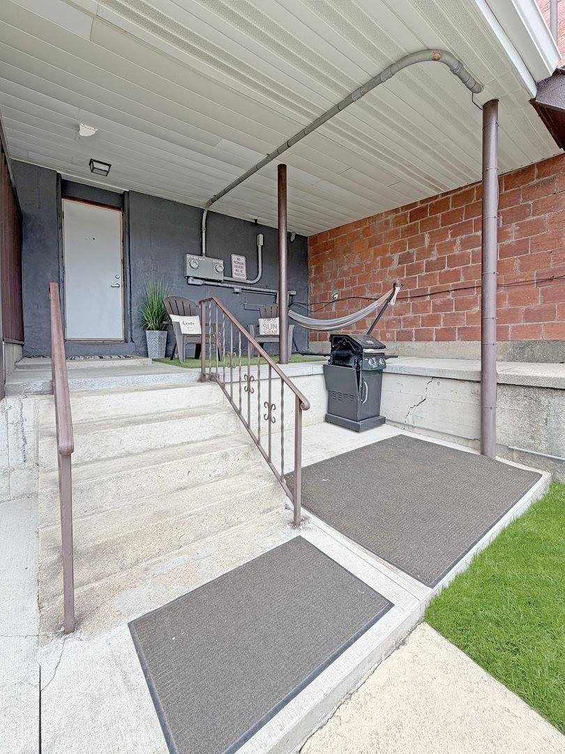 113 West Railroad Street, Lena, IL 61048