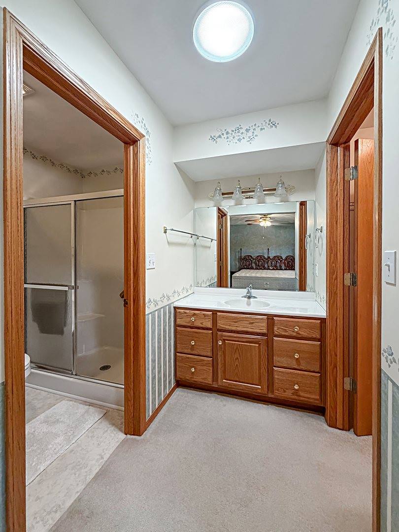 1909 Comanche Court, Freeport, IL 61032
