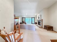 1909 Comanche Court, Freeport, IL 61032