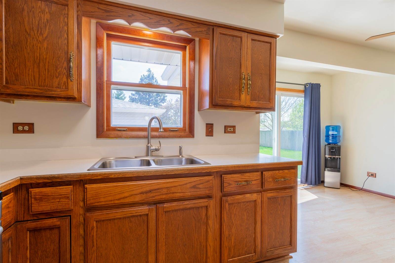 2906 Warren Dorris Drive, Joliet, IL 60435