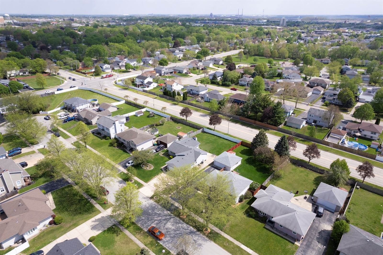 2906 Warren Dorris Drive, Joliet, IL 60435
