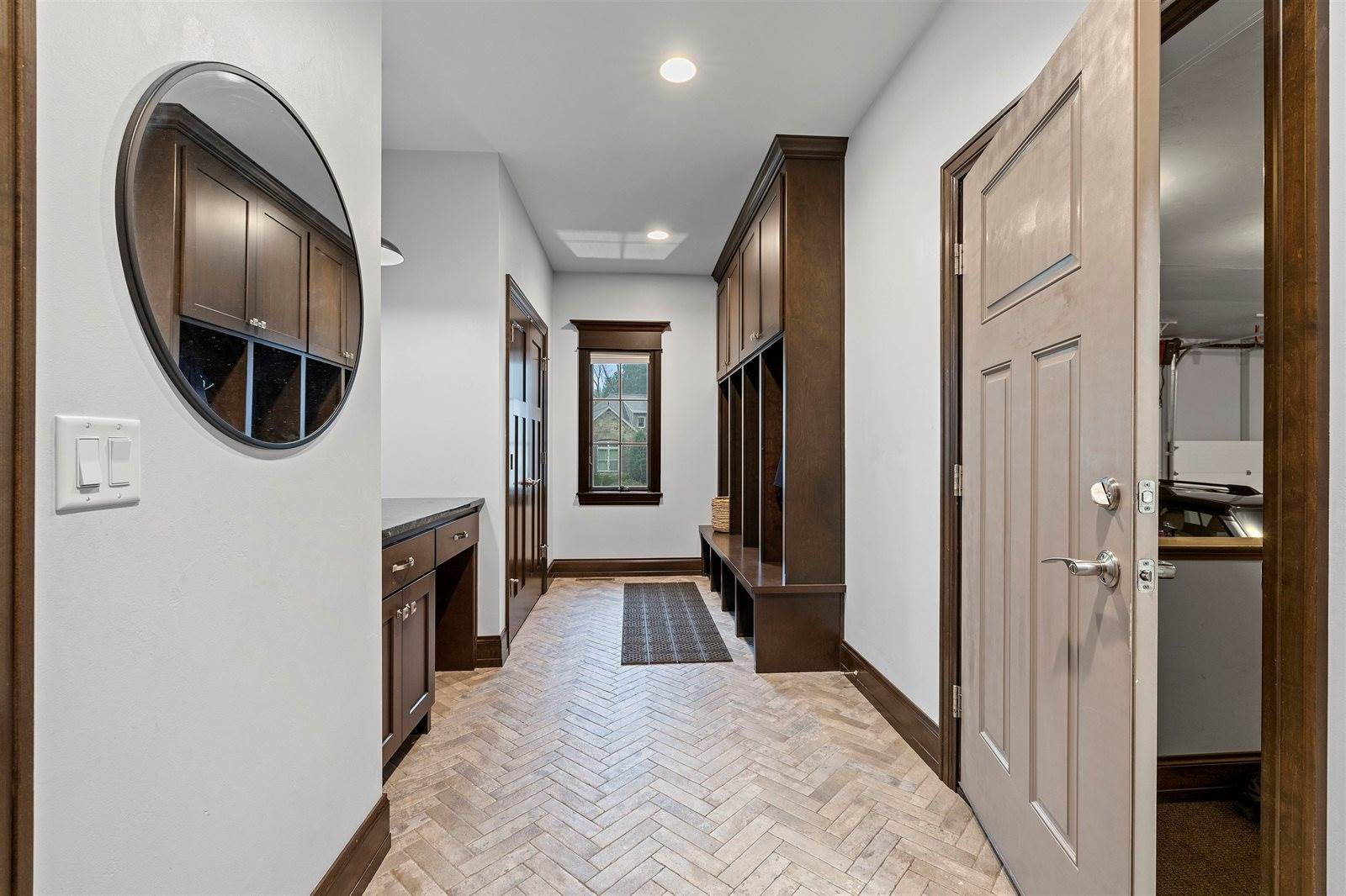 611 Marble Rock Circle, Green Bay, WI 54311