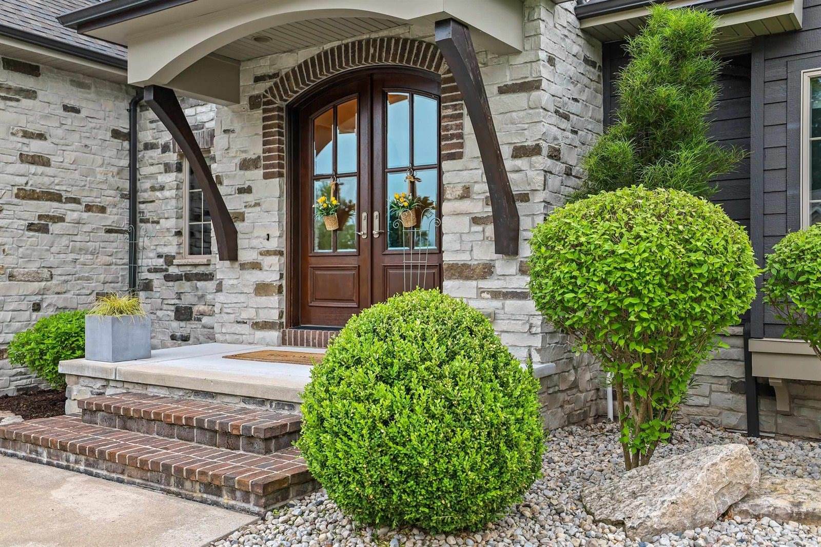 611 Marble Rock Circle, Green Bay, WI 54311