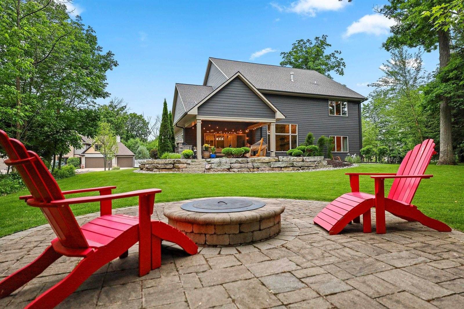 611 Marble Rock Circle, Green Bay, WI 54311