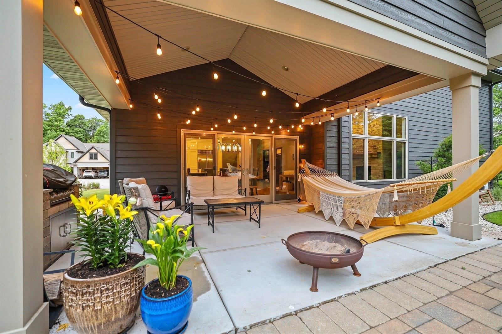 611 Marble Rock Circle, Green Bay, WI 54311