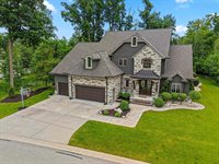 611 Marble Rock Circle, Green Bay, WI 54311