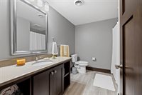 611 Marble Rock Circle, Green Bay, WI 54311