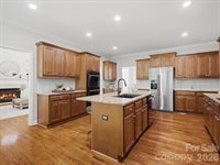 3422 Delamere Drive, Matthews, NC 28104