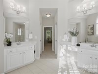 3422 Delamere Drive, Matthews, NC 28104
