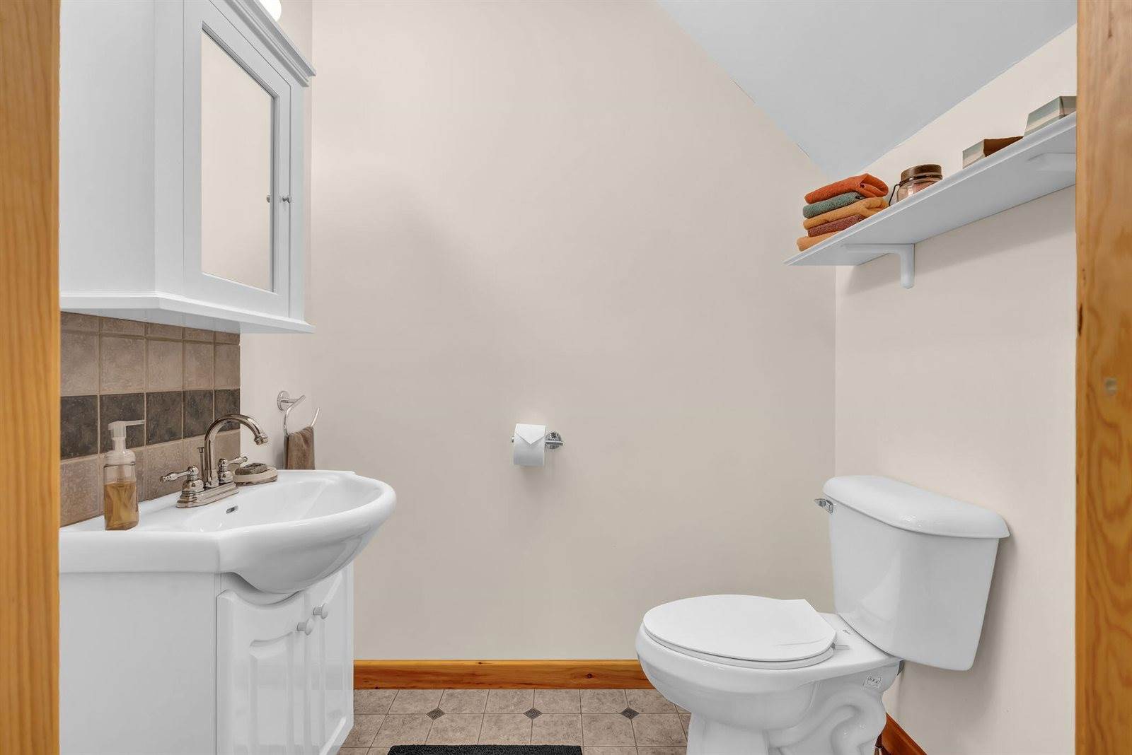 30 Beaver Bog Lane, Abbot, ME 04406