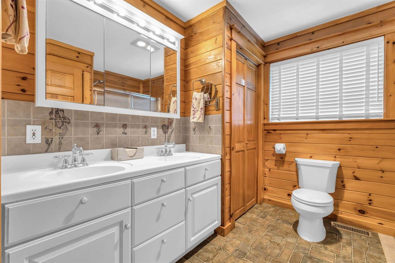 30 Beaver Bog Lane, Abbot, ME 04406