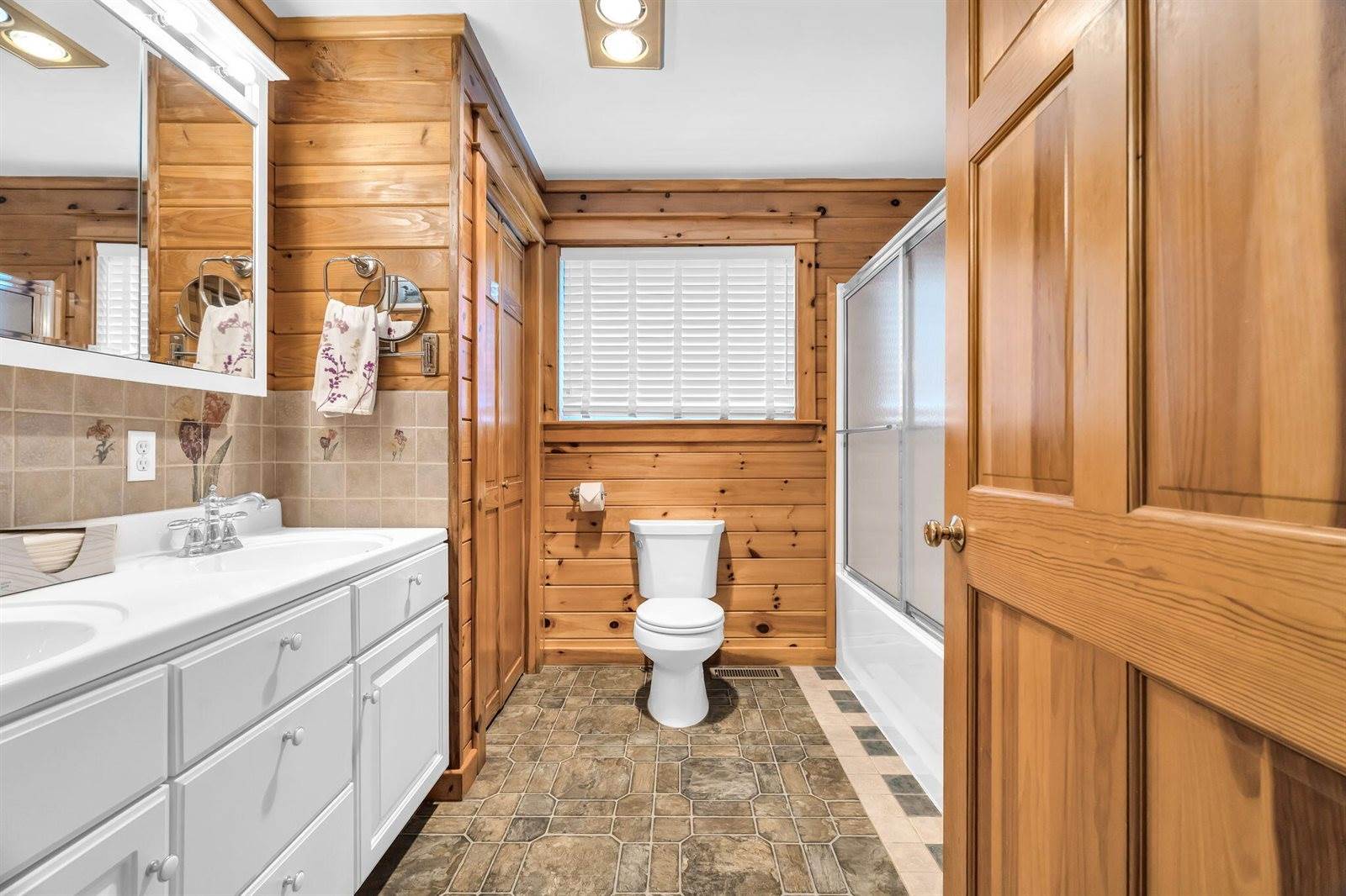 30 Beaver Bog Lane, Abbot, ME 04406