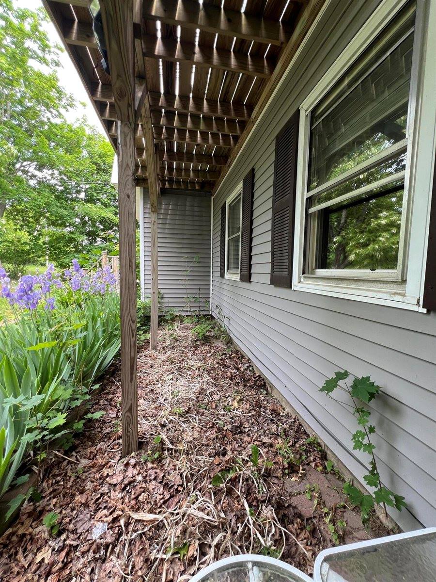 14 Academy Street, Calais, ME 04619