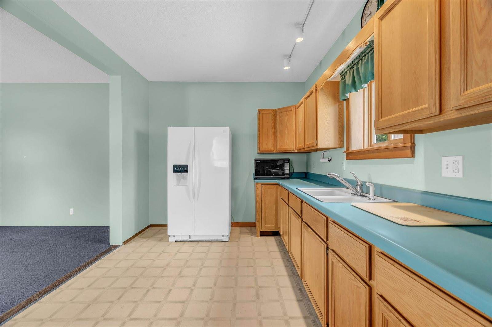 24 Park Street, Milo, ME 04463