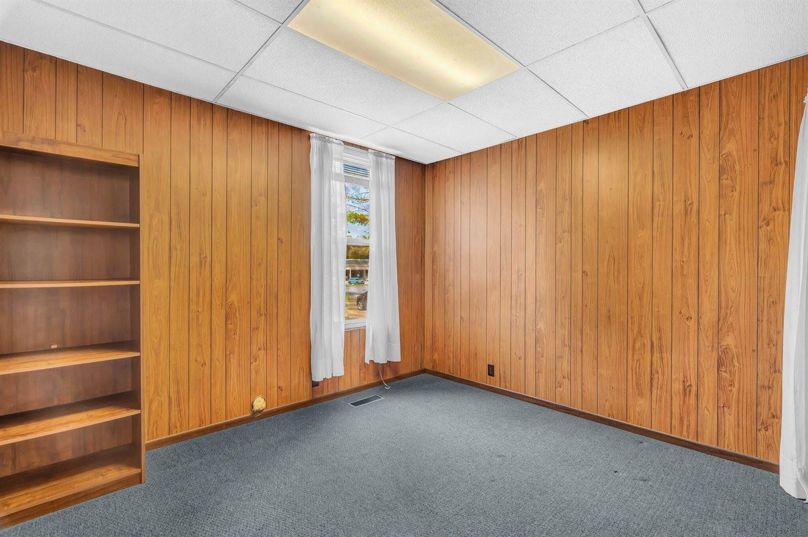 24 Park Street, Milo, ME 04463