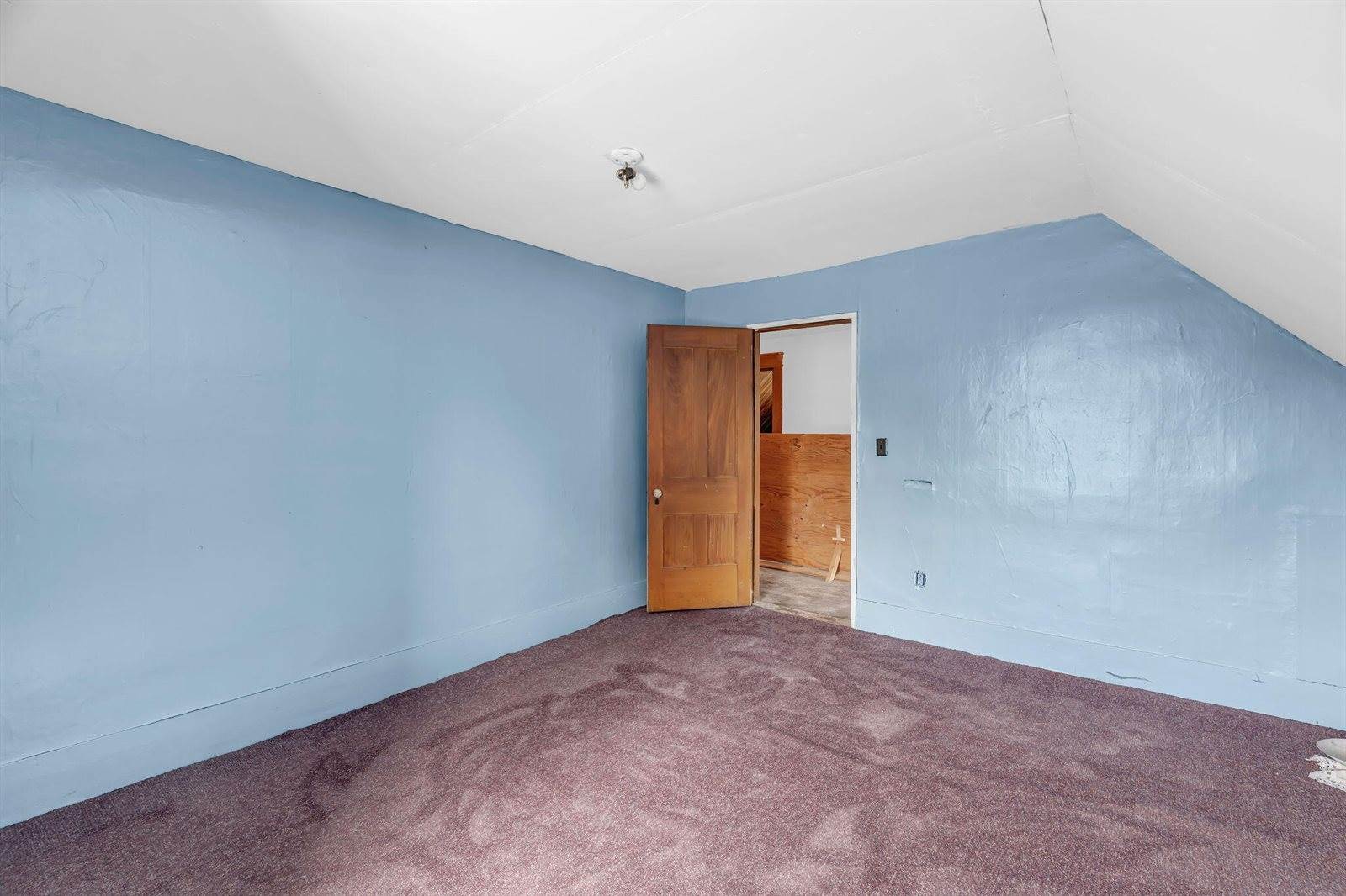 24 Park Street, Milo, ME 04463