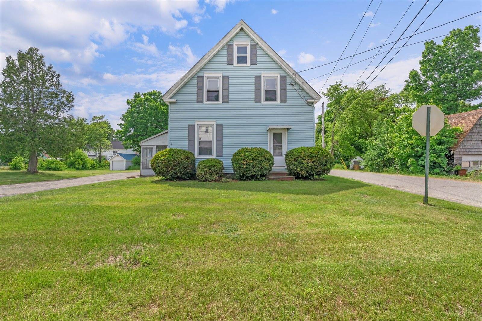 24 Park Street, Milo, ME 04463