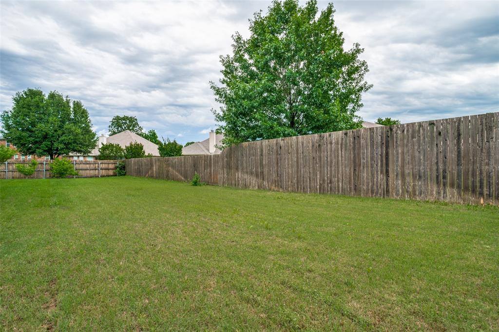 9204 Lockhart Drive, Arlington, TX 76002