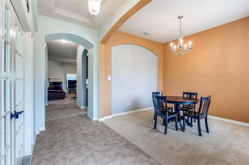 9204 Lockhart Drive, Arlington, TX 76002