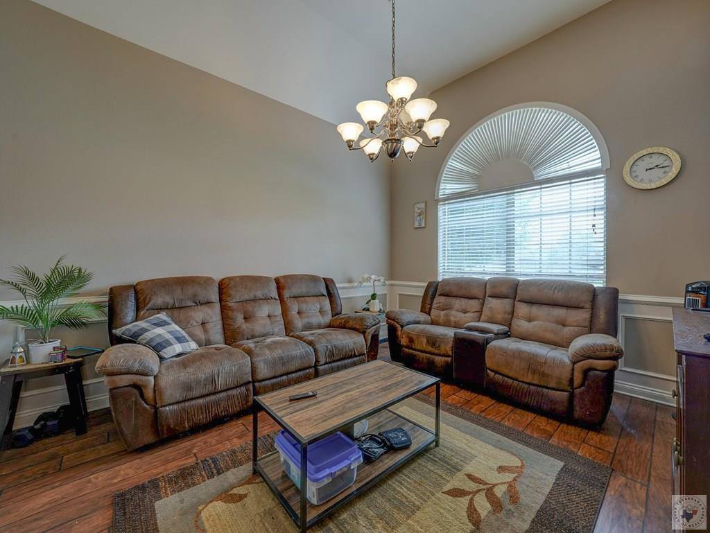 6802 Cameron Ln, Texarkana, TX 75503