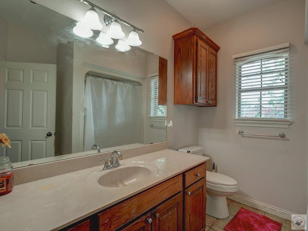 6802 Cameron Ln, Texarkana, TX 75503