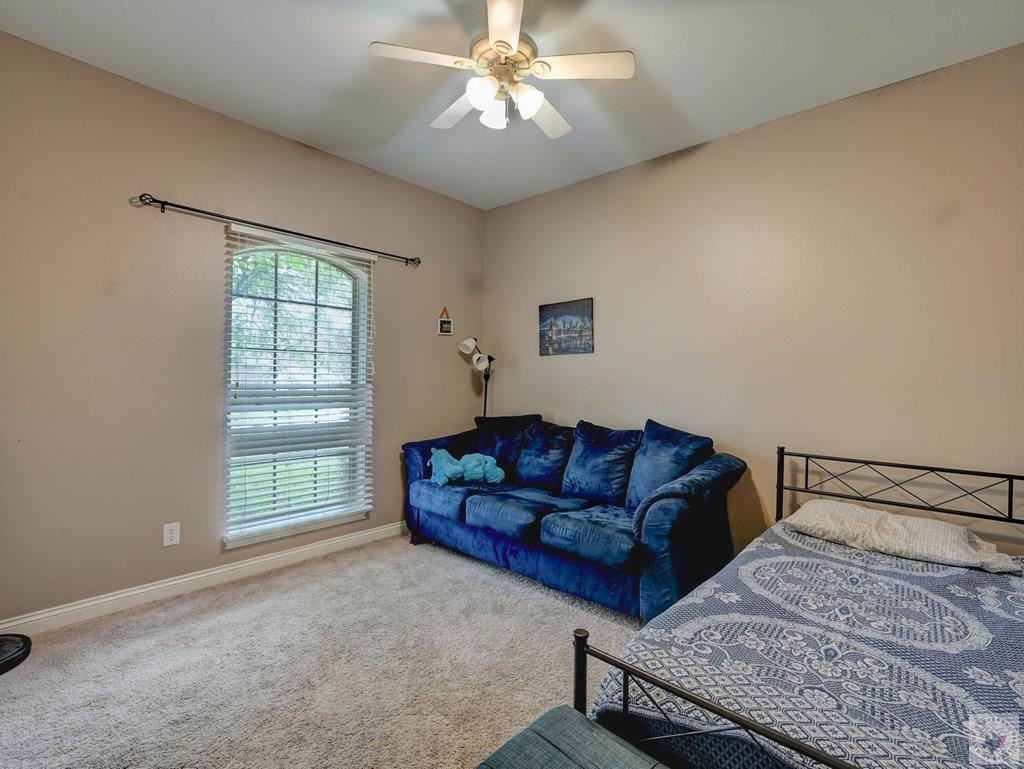 6802 Cameron Ln, Texarkana, TX 75503