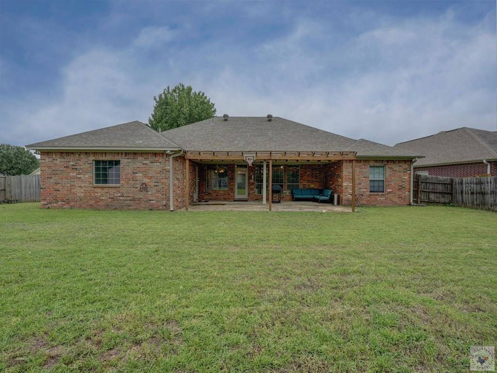 6802 Cameron Ln, Texarkana, TX 75503
