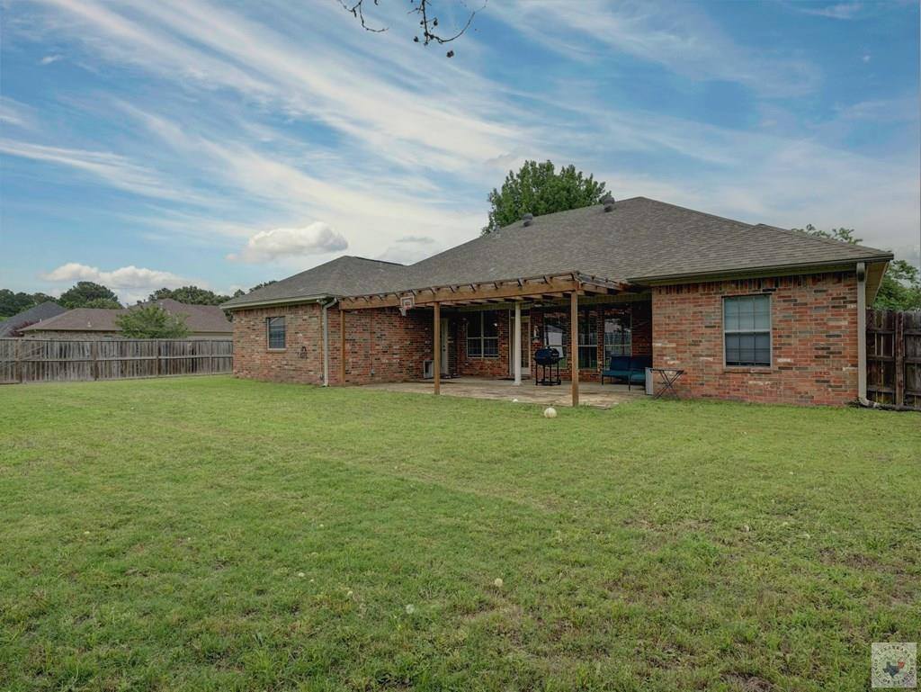 6802 Cameron Ln, Texarkana, TX 75503