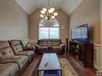6802 Cameron Ln, Texarkana, TX 75503