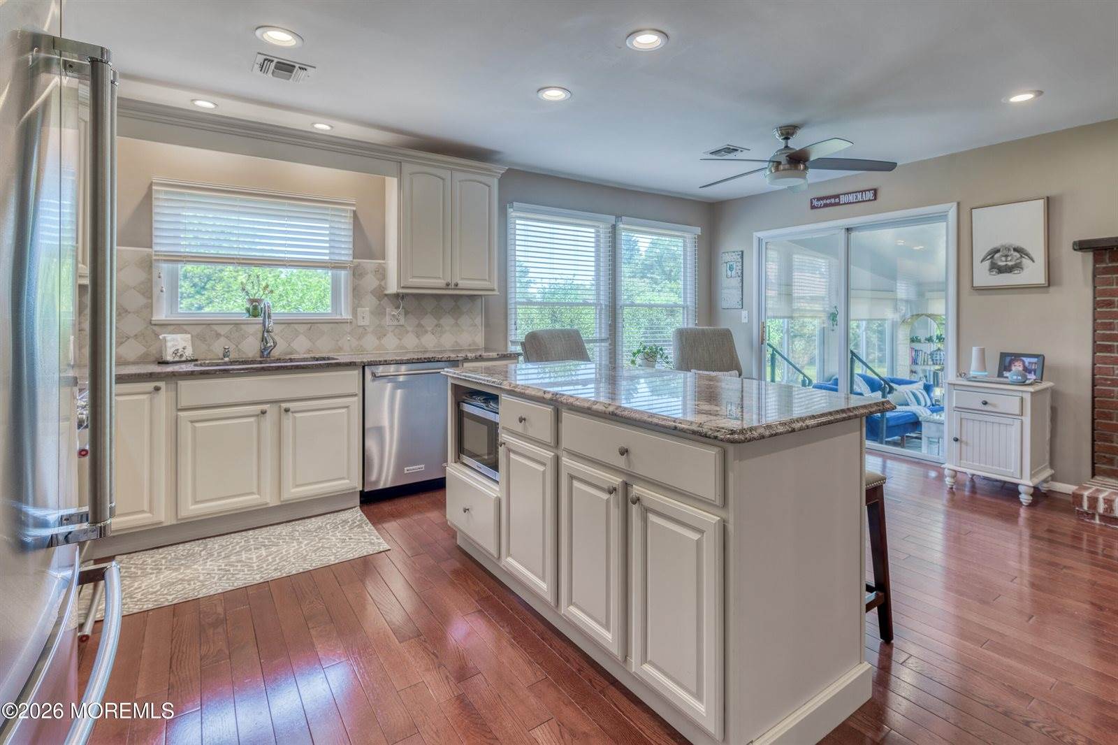 6 Carrazal Court, Toms River, NJ 08757