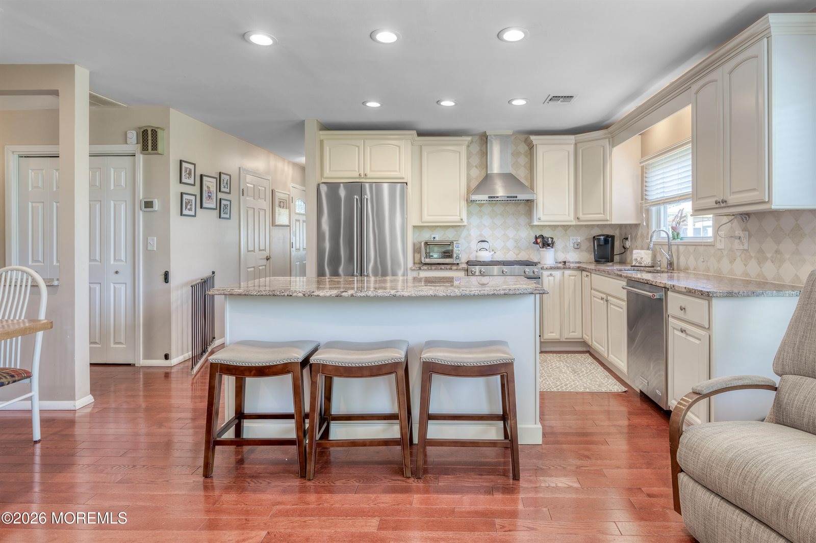 6 Carrazal Court, Toms River, NJ 08757