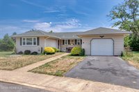 6 Carrazal Court, Toms River, NJ 08757