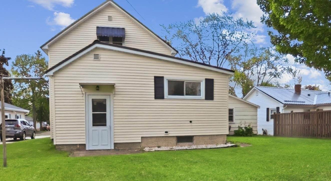 361 South Peck Avenue, Peshtigo, WI 54157