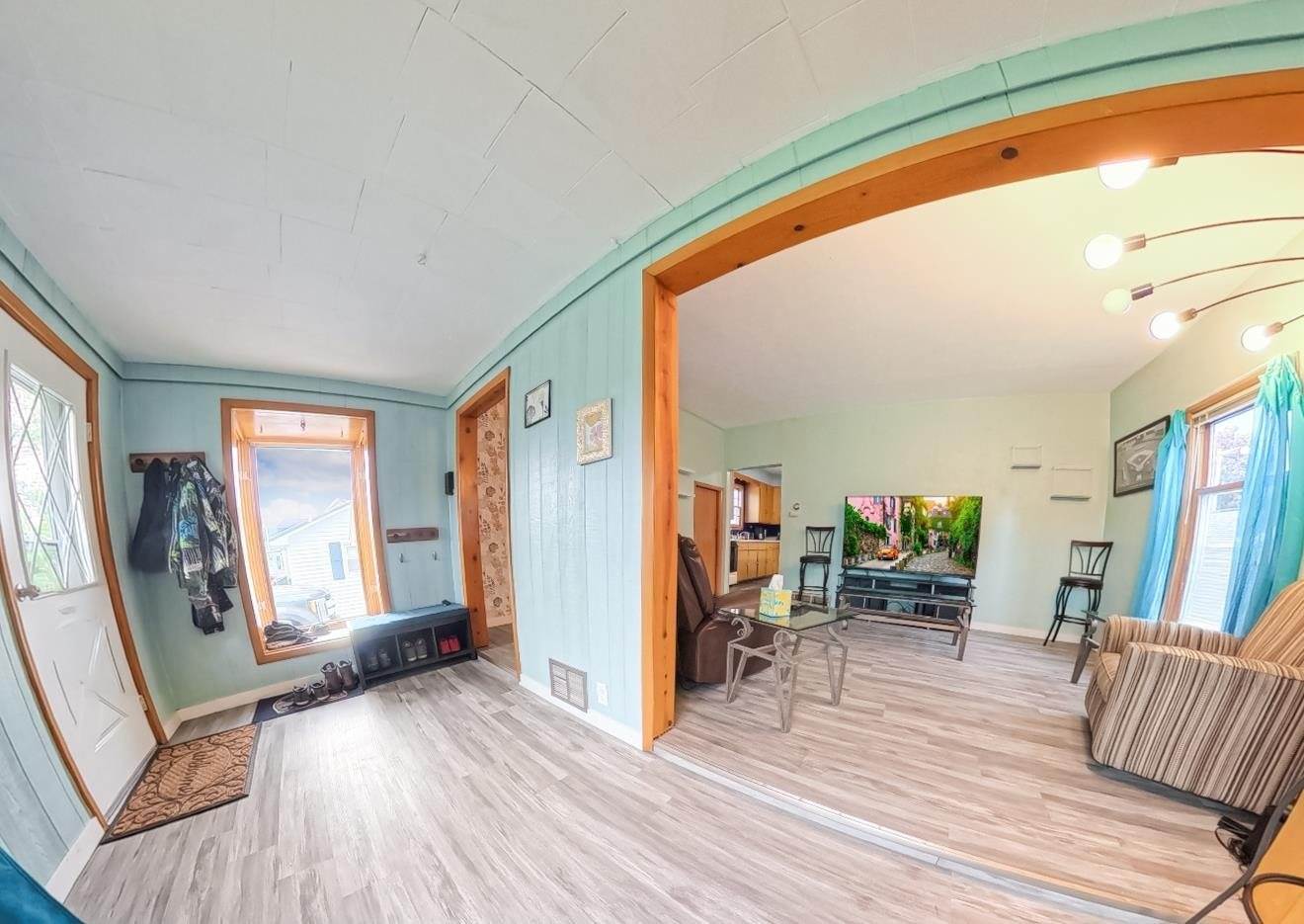 361 South Peck Avenue, Peshtigo, WI 54157