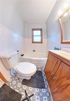 361 South Peck Avenue, Peshtigo, WI 54157