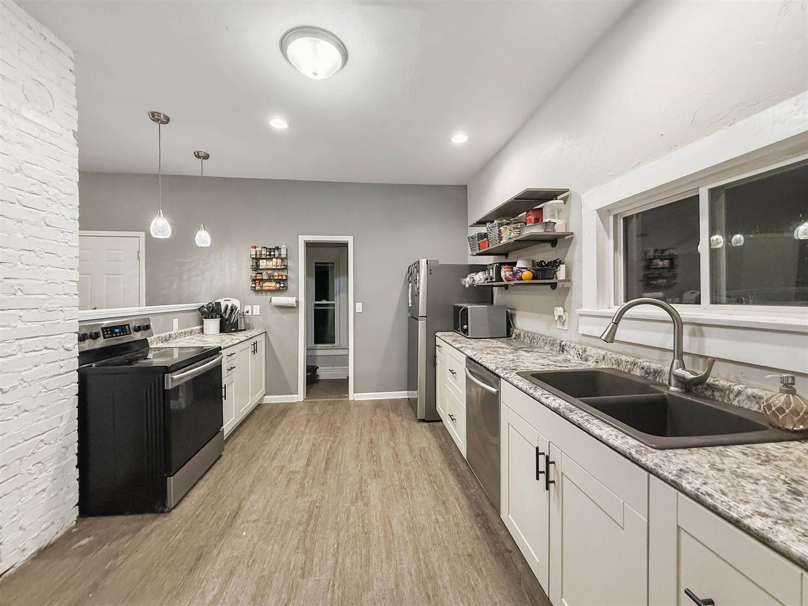 1319 8TH Street, Marinette, WI 54143