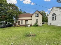 1319 8TH Street, Marinette, WI 54143