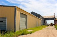 214 W Bryan Avenue, Lorraine, TX 79532