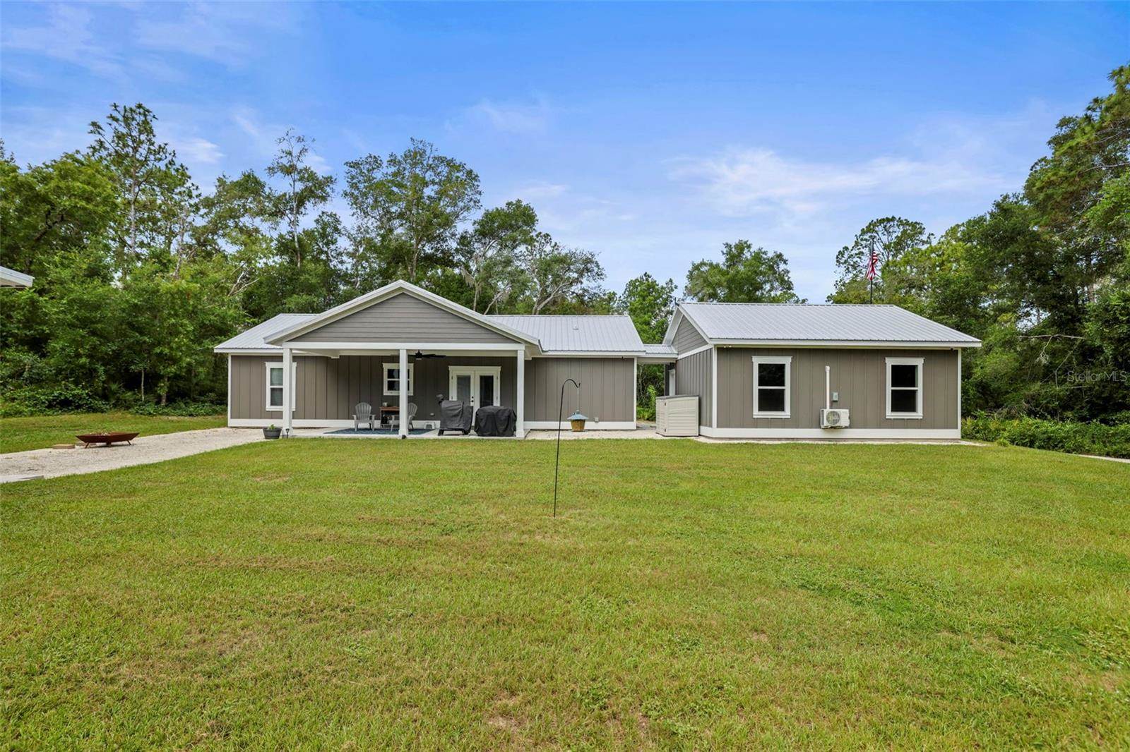 7218 Southeast Avenue, Webster, FL 33597